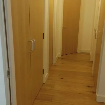 Whole 2 Bedroom Town Апартаменты *